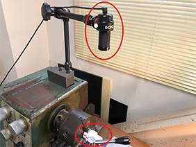 Magnified inspection of the cutting state by lathe