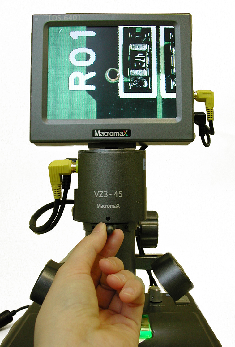 VFF (Variable Focus Free) Zoom System